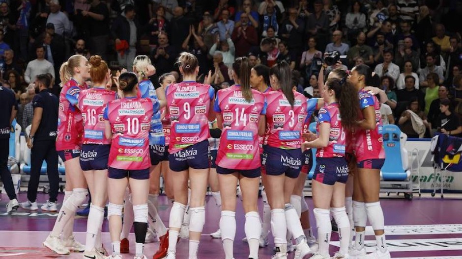 Igor Volley, domenica iniziano i quarti dei playoff contro Chieri